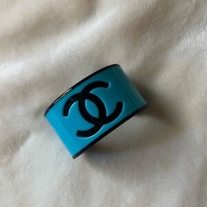 ⭐️ FIRM PRICE ⭐️ Authentic Chanel Resin Logo Cuff Bracelet